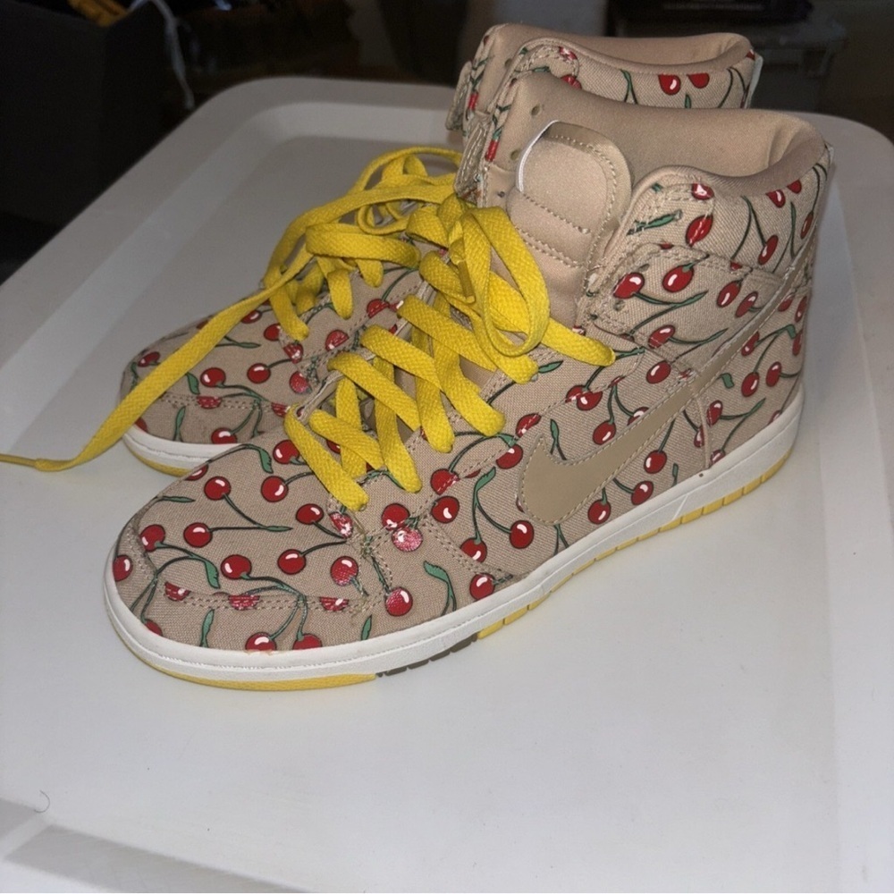 2008 OG Nike Dunk High Skinny X Paule Marrot Cherry Women’s Size 7 344142-221